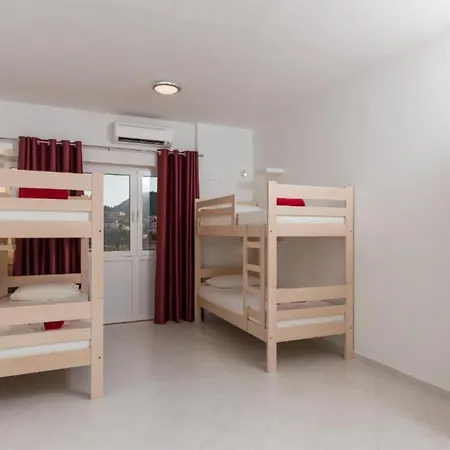 Free Bird - Bed In Five Bed Mixed 4 Dom wakacyjny *